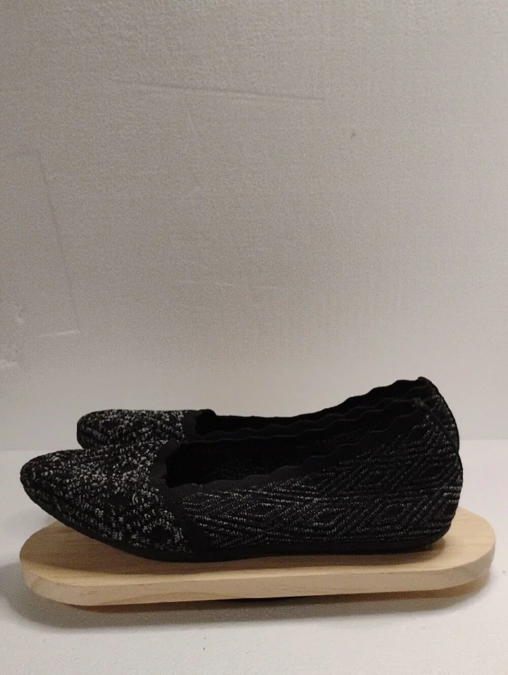 Skechers Black & Gray Knit Slip-On Ballet Flats